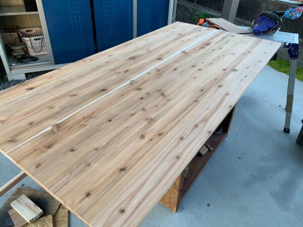 DIYテーブルの天板に『無垢ボード』&大きい木材のカット方法